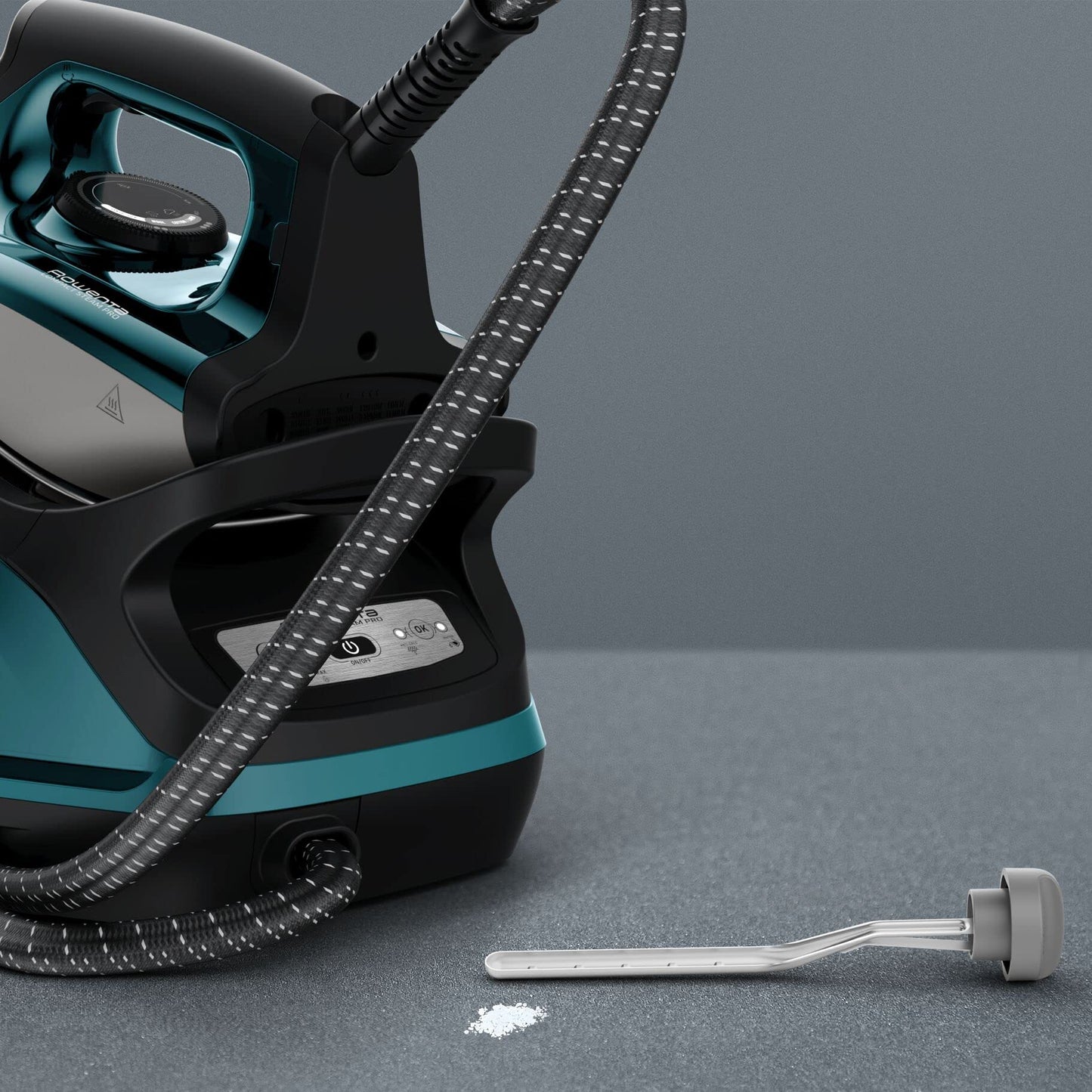 Rowenta Compact Steam Pro DG7623 | 6.3 bares, 325g/min, Suela antiarañazos, Azul/Negro